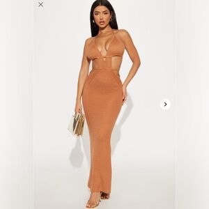 Elegant Tan Knit Maxi Dress